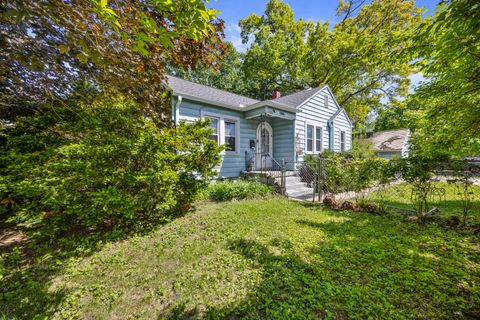 Tiny photo for 1968 Columbus Street, Ottawa, IL 61350 (MLS # 12651241)
