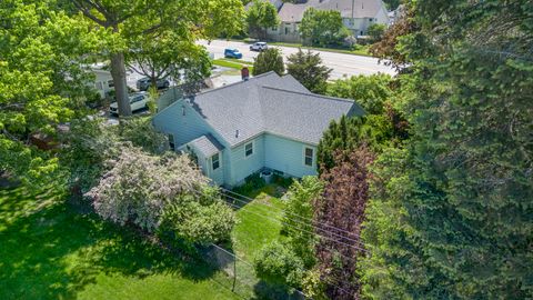 Tiny photo for 1968 Columbus Street, Ottawa, IL 61350 (MLS # 12651241)