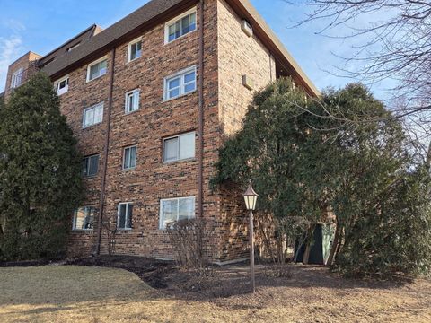 Photo of 7117 W 93rd Street #104, Oak Lawn, IL 60453 (MLS # 12580961)