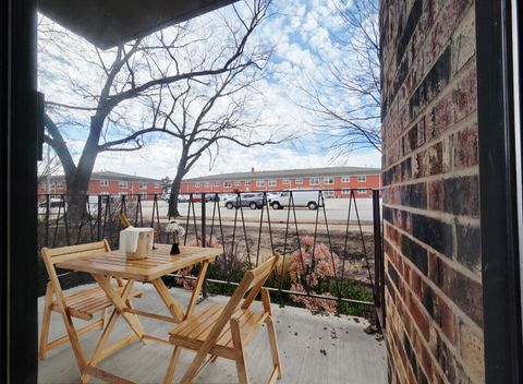 Tiny photo for 7117 W 93rd Street #104, Oak Lawn, IL 60453 (MLS # 12580961)