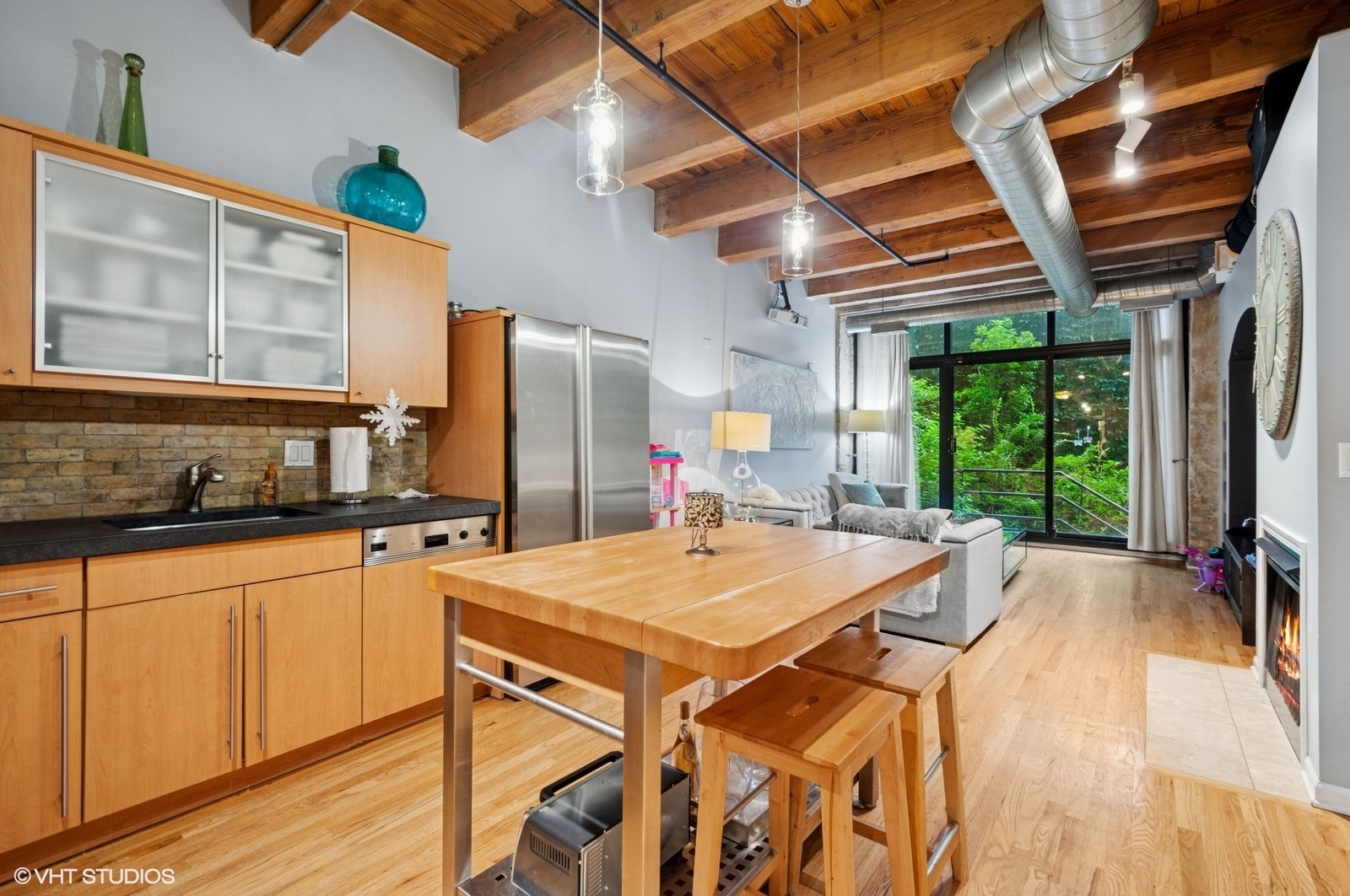 520 W Huron Street 109