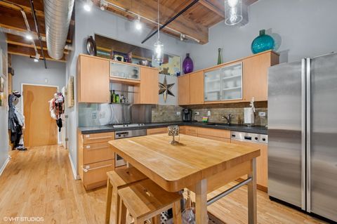 Tiny photo for 520 W Huron Street #109, Chicago, IL 60654 (MLS # 12512286)