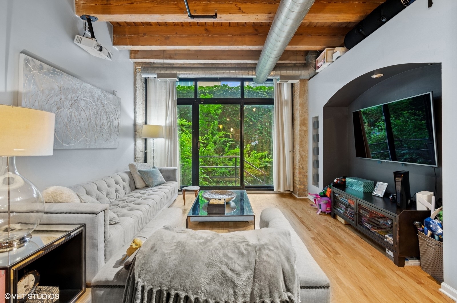 520 W Huron Street 109