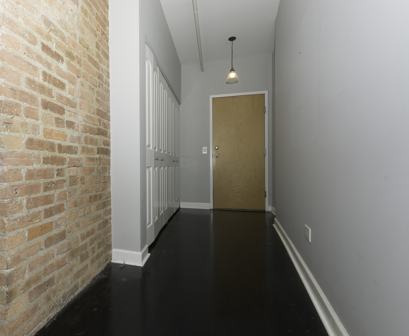 520 W HURON Street 204