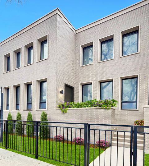 2036 W Dickens Avenue Chicago IL 60647