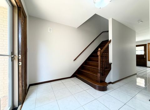 Tiny photo for 1960 Pinehurst Court, Libertyville, IL 60048 (MLS # 12423835)