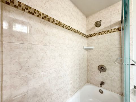 Tiny photo for 1960 Pinehurst Court, Libertyville, IL 60048 (MLS # 12423835)