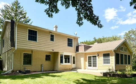 Tiny photo for 1960 Pinehurst Court, Libertyville, IL 60048 (MLS # 12423835)
