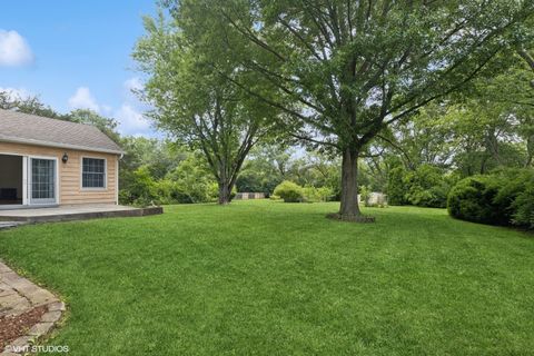 Tiny photo for 1960 Pinehurst Court, Libertyville, IL 60048 (MLS # 12423835)
