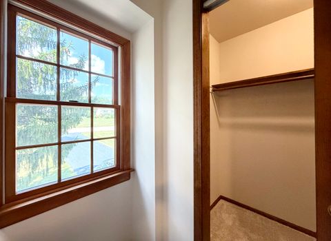 Tiny photo for 1960 Pinehurst Court, Libertyville, IL 60048 (MLS # 12423835)