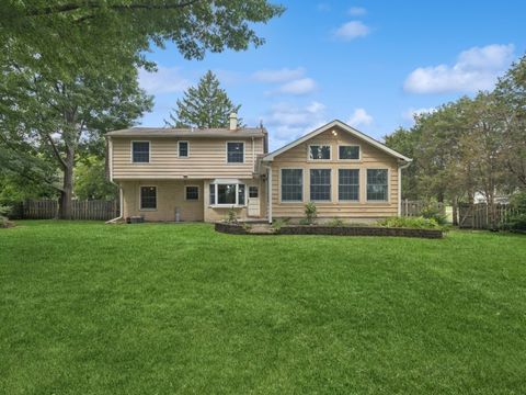 Tiny photo for 1960 Pinehurst Court, Libertyville, IL 60048 (MLS # 12423835)