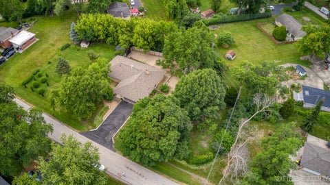 Tiny photo for 24 W Stonegate Drive, Prospect Heights, IL 60070 (MLS # 12702290)