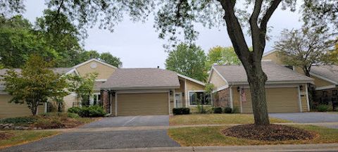 2088 Creekside Drive - Wheaton IL 60189