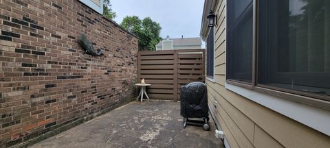 Tiny photo for 2088 Creekside Drive #-, Wheaton, IL 60189 (MLS # 12494401)