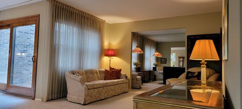 Tiny photo for 2088 Creekside Drive #-, Wheaton, IL 60189 (MLS # 12494401)