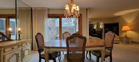 Tiny photo for 2088 Creekside Drive #-, Wheaton, IL 60189 (MLS # 12494401)
