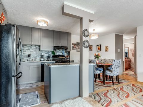 Tiny photo for 907 S Williams Street #212, Westmont, IL 60559 (MLS # 12492205)