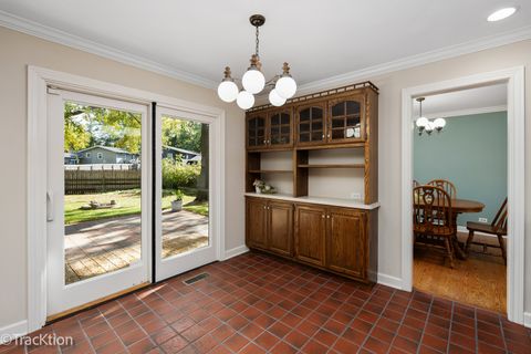 Tiny photo for 6937 Parkview Drive, Downers Grove, IL 60516 (MLS # 12451599)