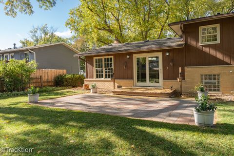 Tiny photo for 6937 Parkview Drive, Downers Grove, IL 60516 (MLS # 12451599)