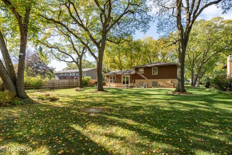 Tiny photo for 6937 Parkview Drive, Downers Grove, IL 60516 (MLS # 12451599)