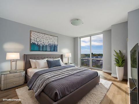 Tiny photo for 1640 Maple Avenue #804, Evanston, IL 60201 (MLS # 12507882)