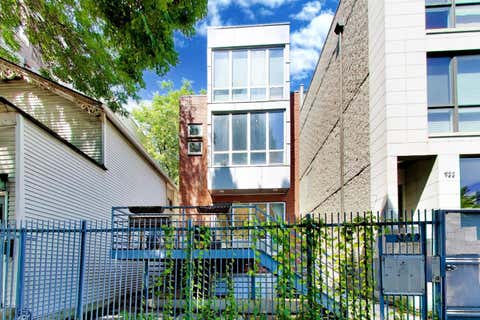 Photo of 920 N Hermitage Avenue #1F, Chicago, IL 60622 (MLS # 12727676)