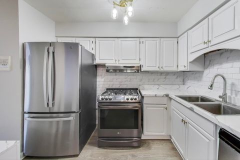 Tiny photo for 2345 185th Court #1, Lansing, IL 60438 (MLS # 12498593)