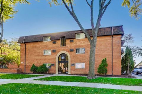 Tiny photo for 2345 185th Court #1, Lansing, IL 60438 (MLS # 12498593)