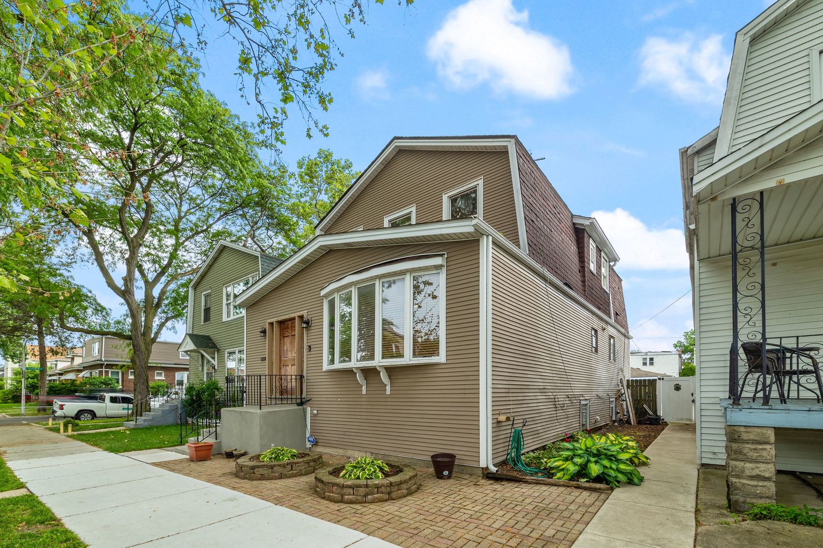 2655 N Marmora Avenue