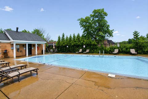 Tiny photo for 5200 CARRIAGEWAY Drive #317, Rolling Meadows, IL 60008 (MLS # 12739652)