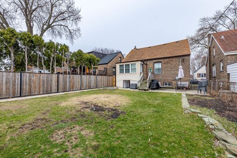 Tiny photo for 3938 W 66th Place, Chicago, IL 60629 (MLS # 12639651)