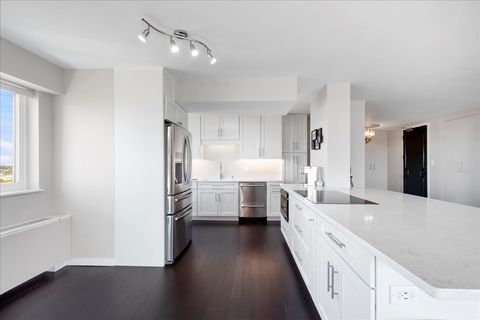 Tiny photo for 7141 N Kedzie Avenue #1502, Chicago, IL 60645 (MLS # 12489330)