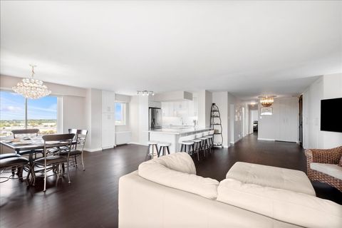 Tiny photo for 7141 N Kedzie Avenue #1502, Chicago, IL 60645 (MLS # 12489330)