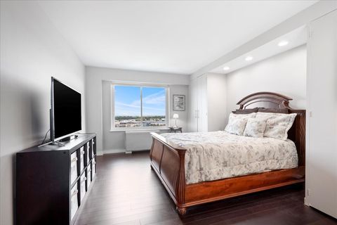 Tiny photo for 7141 N Kedzie Avenue #1502, Chicago, IL 60645 (MLS # 12489330)