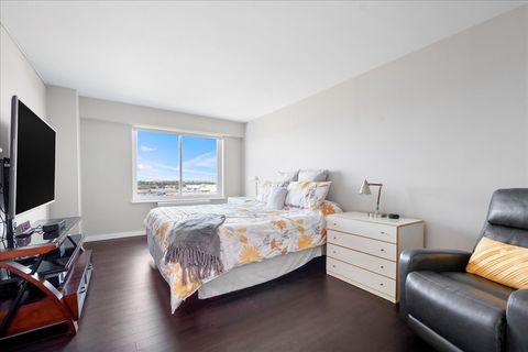 Tiny photo for 7141 N Kedzie Avenue #1502, Chicago, IL 60645 (MLS # 12489330)