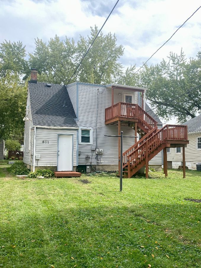 811 S Elm Avenue