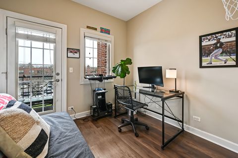 Tiny photo for 210 N Cass Avenue #6, Westmont, IL 60559 (MLS # 12602150)