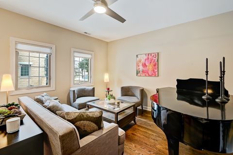 Tiny photo for 210 N Cass Avenue #6, Westmont, IL 60559 (MLS # 12602150)