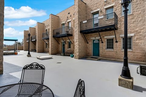 Tiny photo for 210 N Cass Avenue #6, Westmont, IL 60559 (MLS # 12602150)