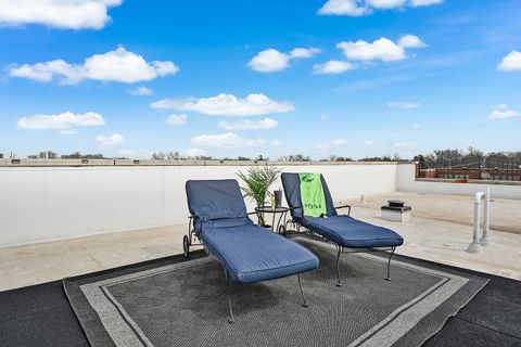 Tiny photo for 210 N Cass Avenue #6, Westmont, IL 60559 (MLS # 12602150)