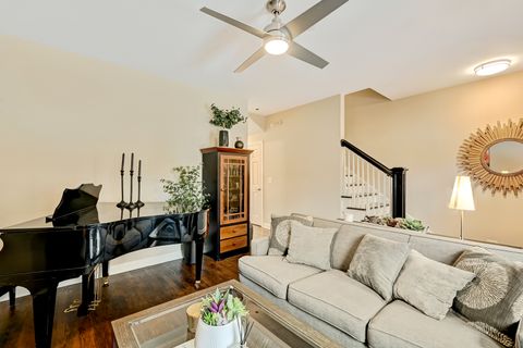 Tiny photo for 210 N Cass Avenue #6, Westmont, IL 60559 (MLS # 12602150)