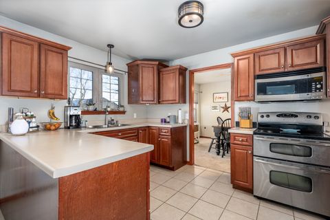 Tiny photo for 1239 Tower Drive, Ottawa, IL 61350 (MLS # 12576150)