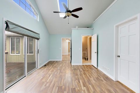 Tiny photo for 27W734 Parkview Avenue, Warrenville, IL 60555 (MLS # 12584799)