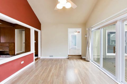 Tiny photo for 27W734 Parkview Avenue, Warrenville, IL 60555 (MLS # 12584799)