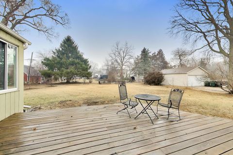 Tiny photo for 27W734 Parkview Avenue, Warrenville, IL 60555 (MLS # 12584799)