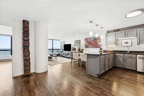 Tiny photo for 5415 N Sheridan Road #4805, Chicago, IL 60640 (MLS # 12485777)