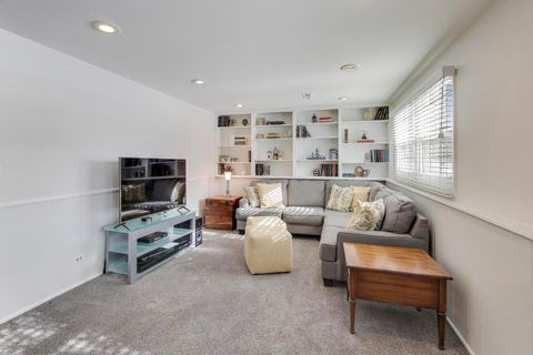 Tiny photo for 504 W Braeside Drive, Arlington Heights, IL 60004 (MLS # 12549281)