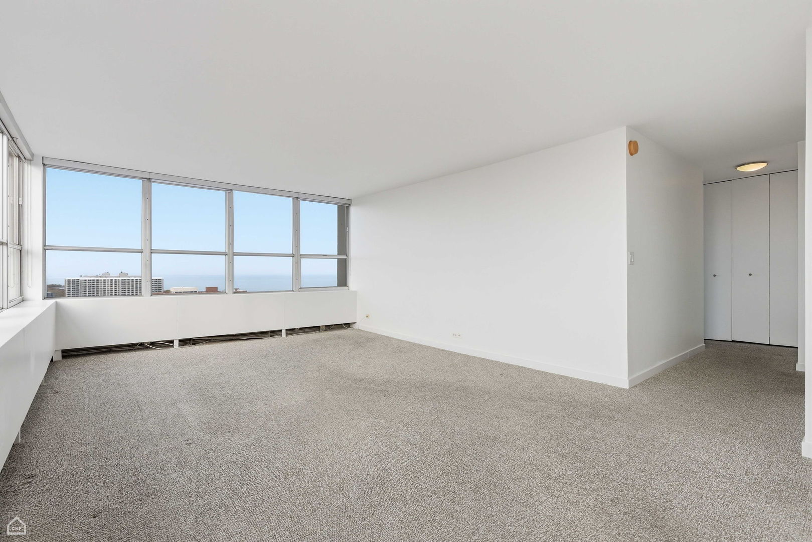 655 W IRVING PARK Road 3116