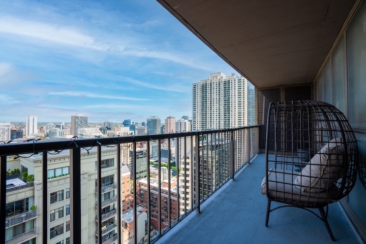 10 E Ontario Street 3107