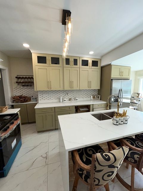 Tiny photo for 5915 W Iowa Street, Chicago, IL 60651 (MLS # 12507554)